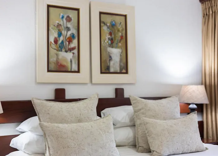 Afrique Boutique Hotel O.R. Tambo